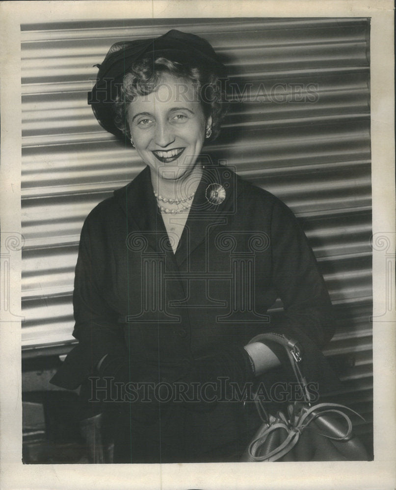 1950 Margaret Truman In Chicago At Dearborn Station - Historic Images