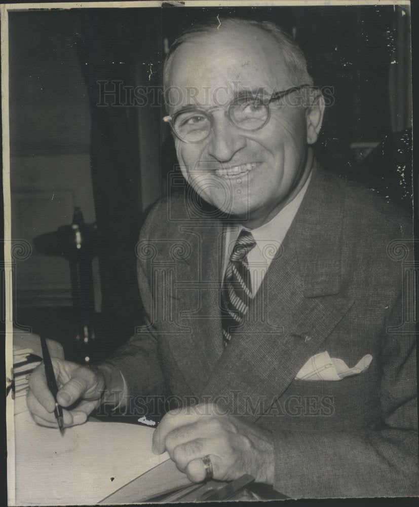 1947 Press Photo HARRY S. TRUMAN PRESIDENT UNITED STATES WHITE HOUSE - Historic Images