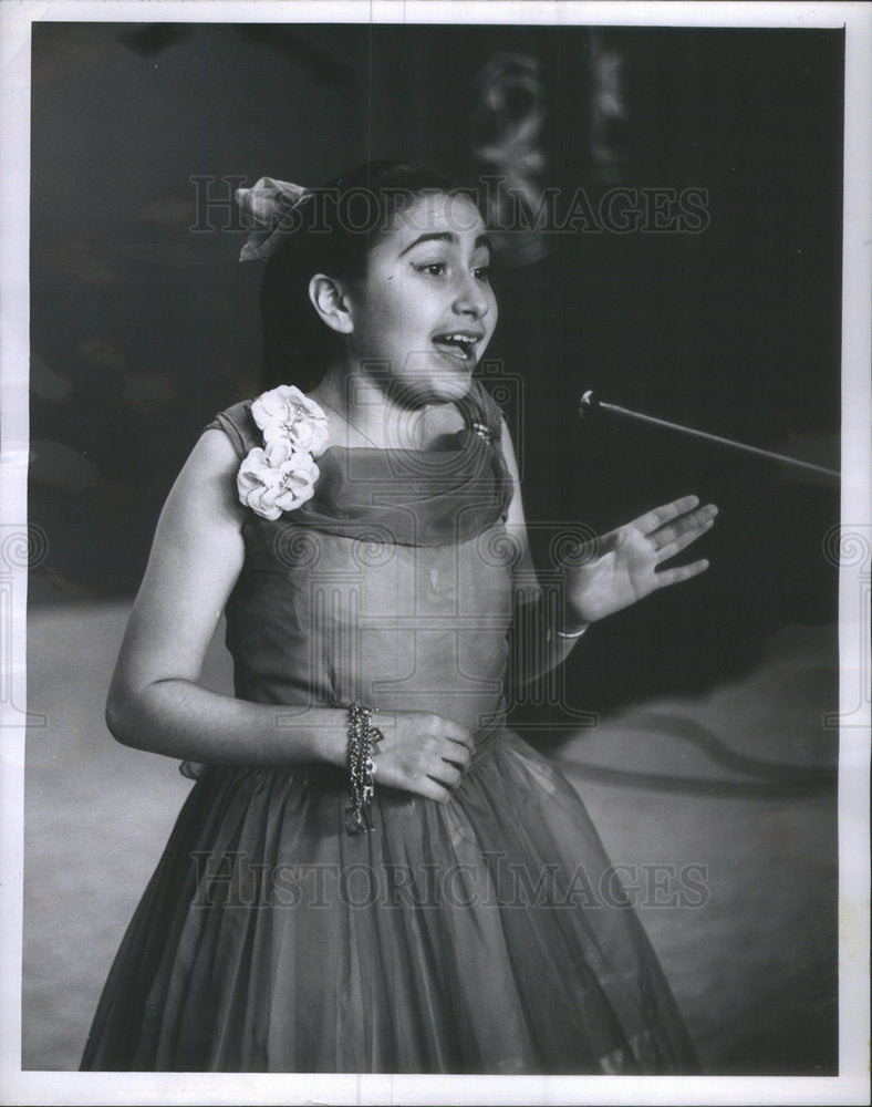 1958 Press Photo 12 Year Old Coloratura Soprano Selena Rickles - Historic Images