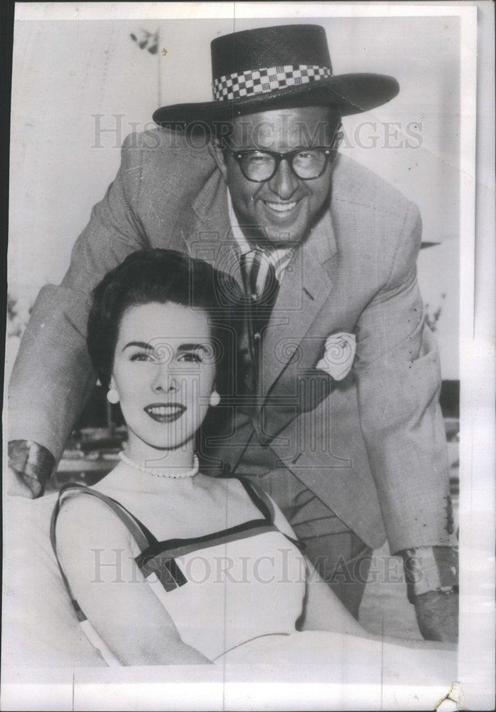 1958 Press Photo Comedian Phil Silvers With His New Bride Evelyn Patrick - Historic Images