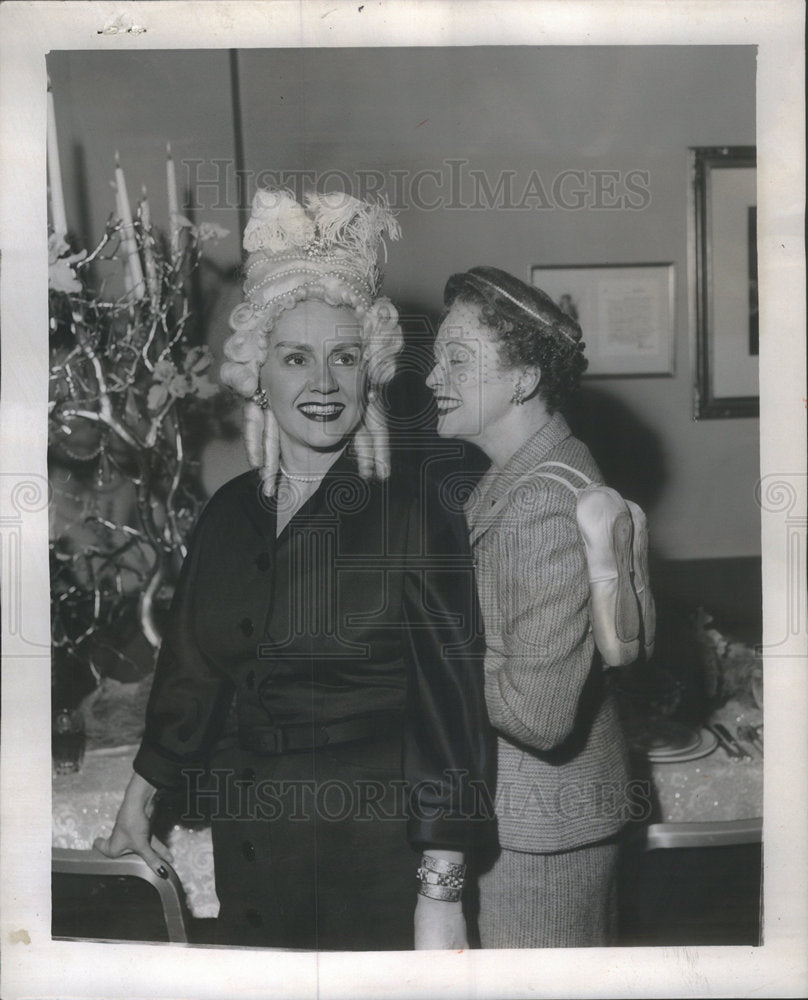 1953 Mrs. Peter Ridenour Ballet Dancer French Musical - Historic Images