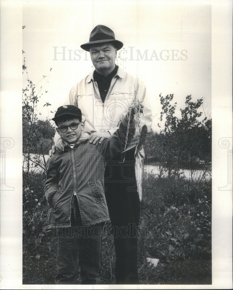 1962 Press Photo States Atty. Dan Ward and son John - RSC85943- Historic Images