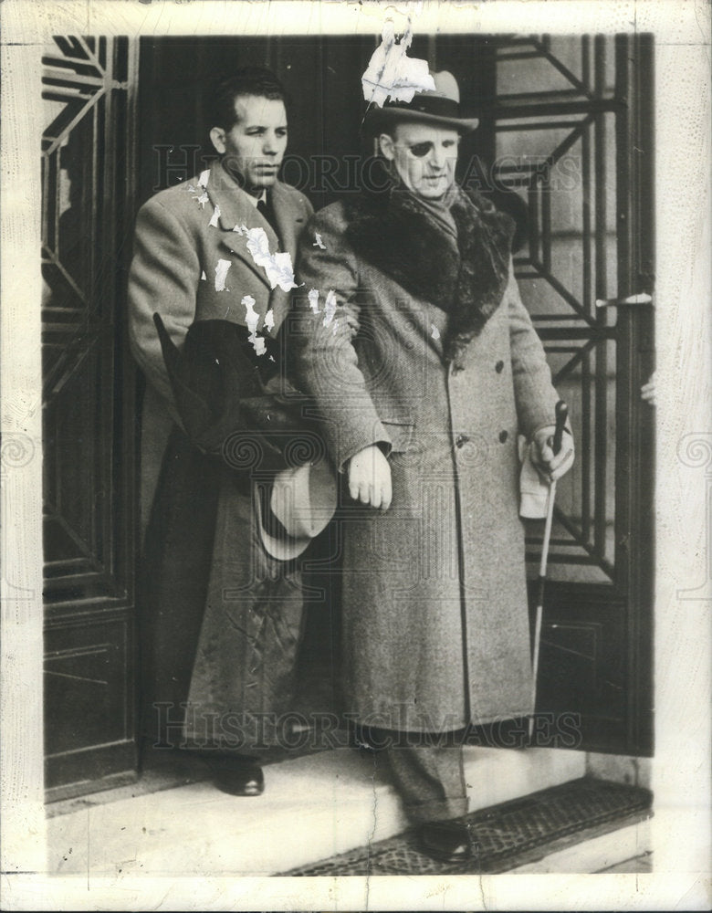 1941 Press Photo  French Envoy to Germany Geo Scapini With WWII Vet - Historic Images