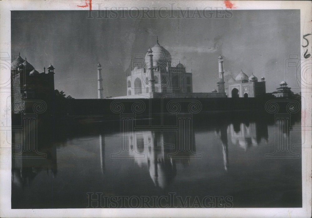 1958 The Taj Mahal - Historic Images