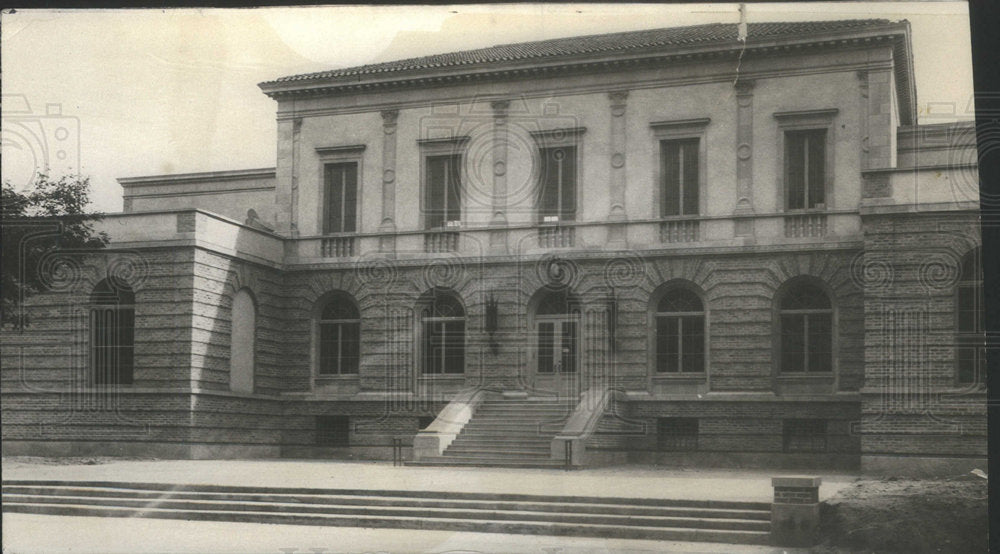 Press Photo old school building - Historic Images