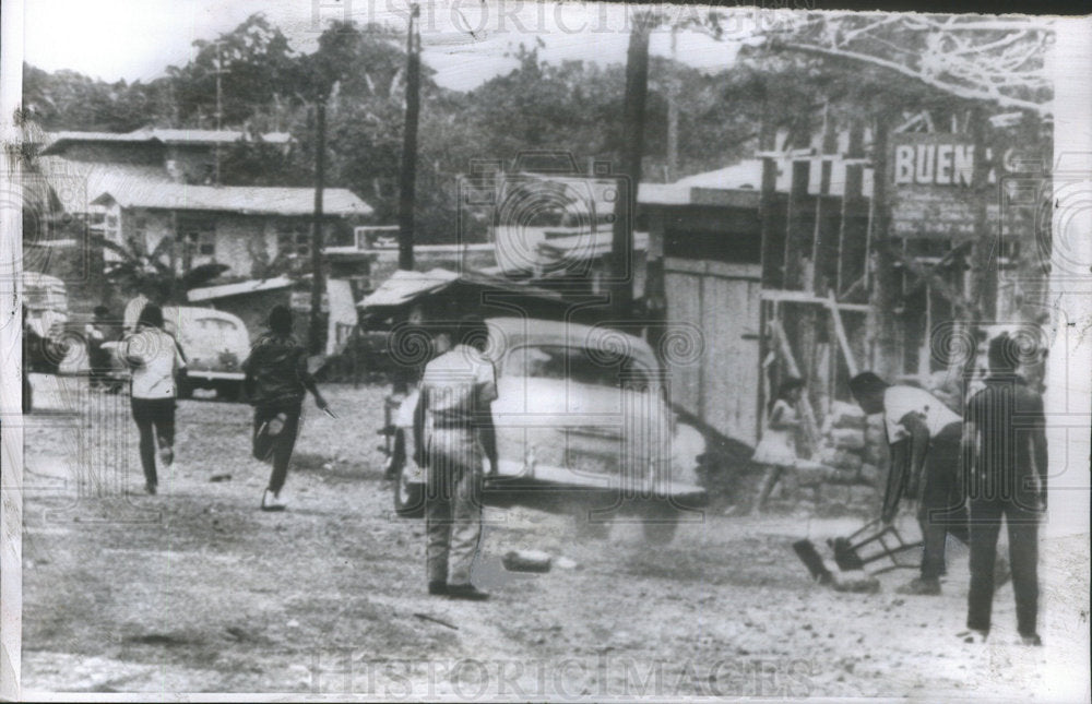 1961 Perlito Cayabyab Bus Company Watchman Stabbed Three Teen Boys - Historic Images