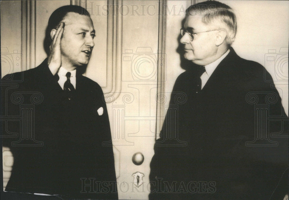 1935 Ohio Governor Martin L. Davey and attorney - Historic Images