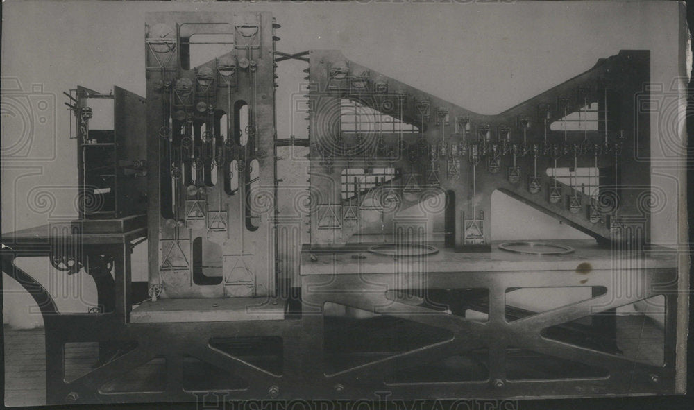 1929 Press Photo Tide-predicting Machine - Historic Images