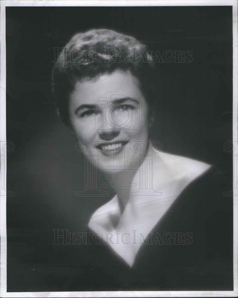 1961 Press Photo KAY O&#39;BRIEN QUEEN ANNUAL CAMPUS MOTHER&#39;S DAY CELEBRATION - Historic Images