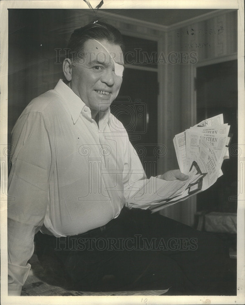 1939 Press Photo Floyd Phillips Gibbons Chicago Tribune War Correspondent - Historic Images