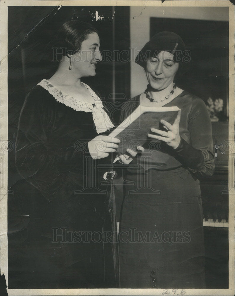 1931 Mrs. J.R. Buchbinder Chairman of the Book Auction committee - Historic Images