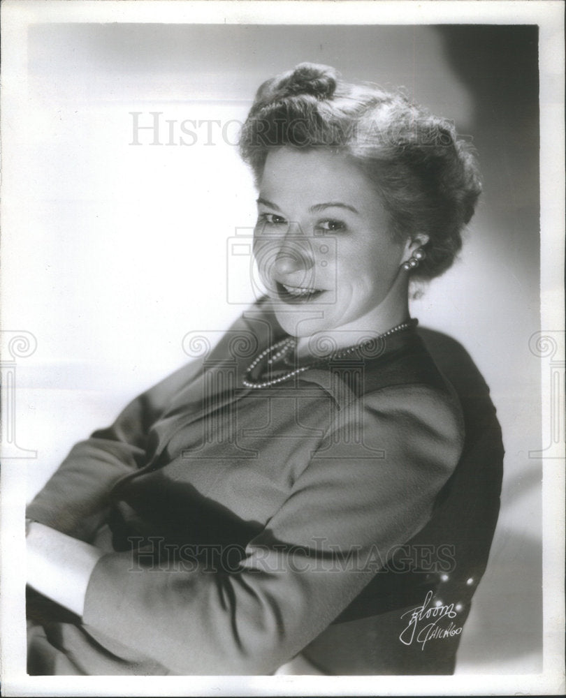 1945 Leona Powers Dear With - Historic Images