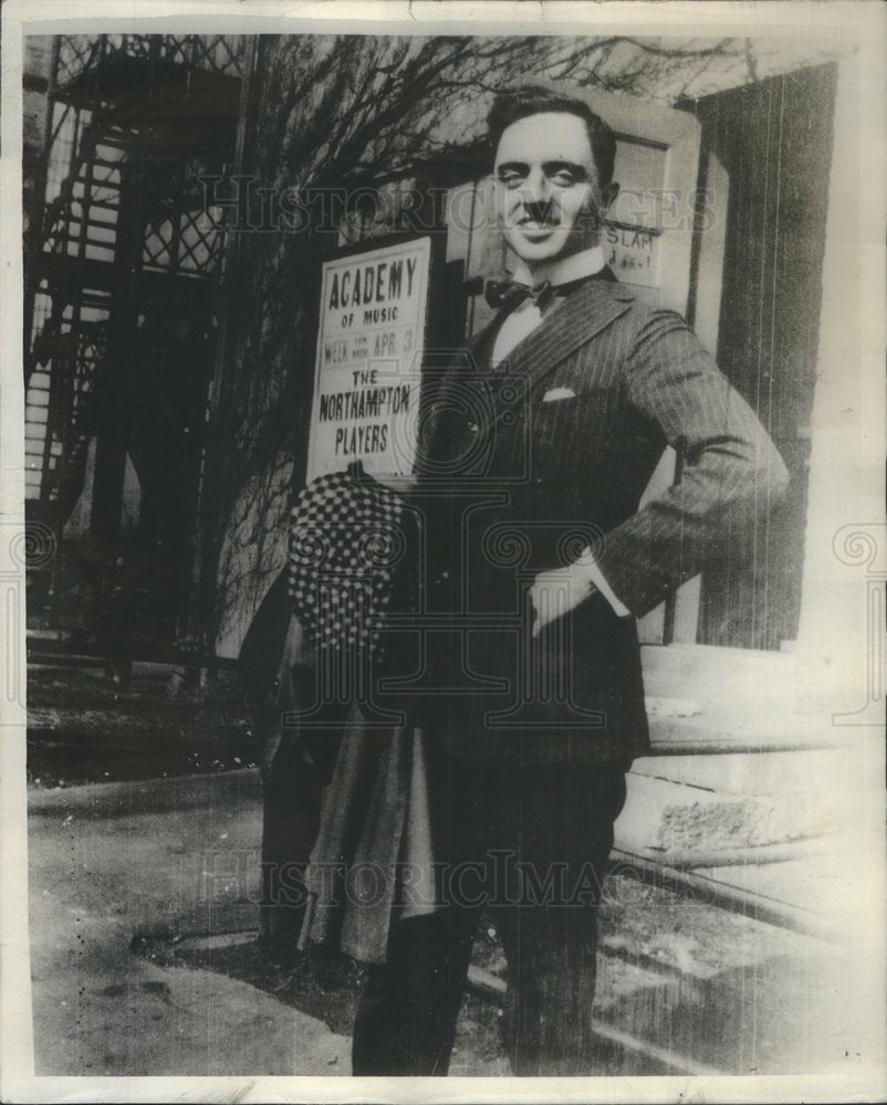 1937 Press Photo William Horatio Powell American Film Actor - Historic Images