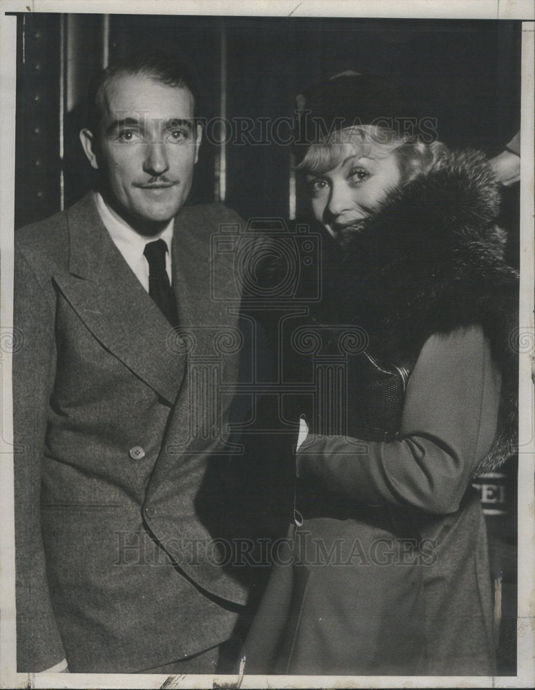 1933Press Photo Constance Bennett film star, bids good-bye to her titled husband - Historic Images