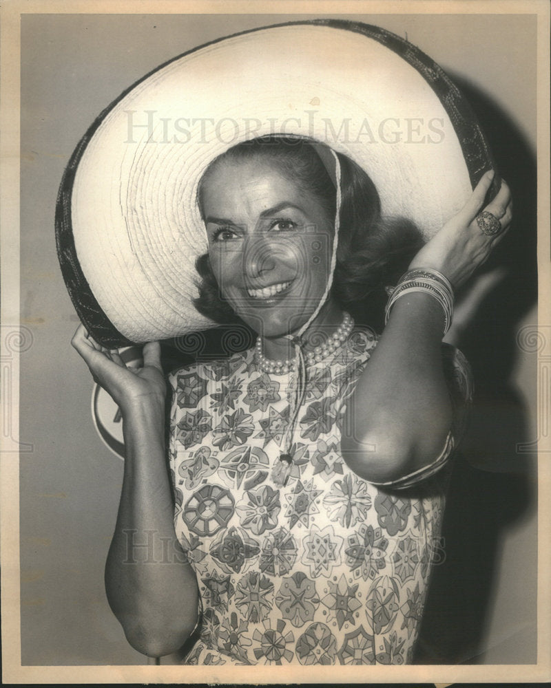 1964 Press Photo Jinx Falkenburg actress cover-girl model swimmer tennis star - Historic Images