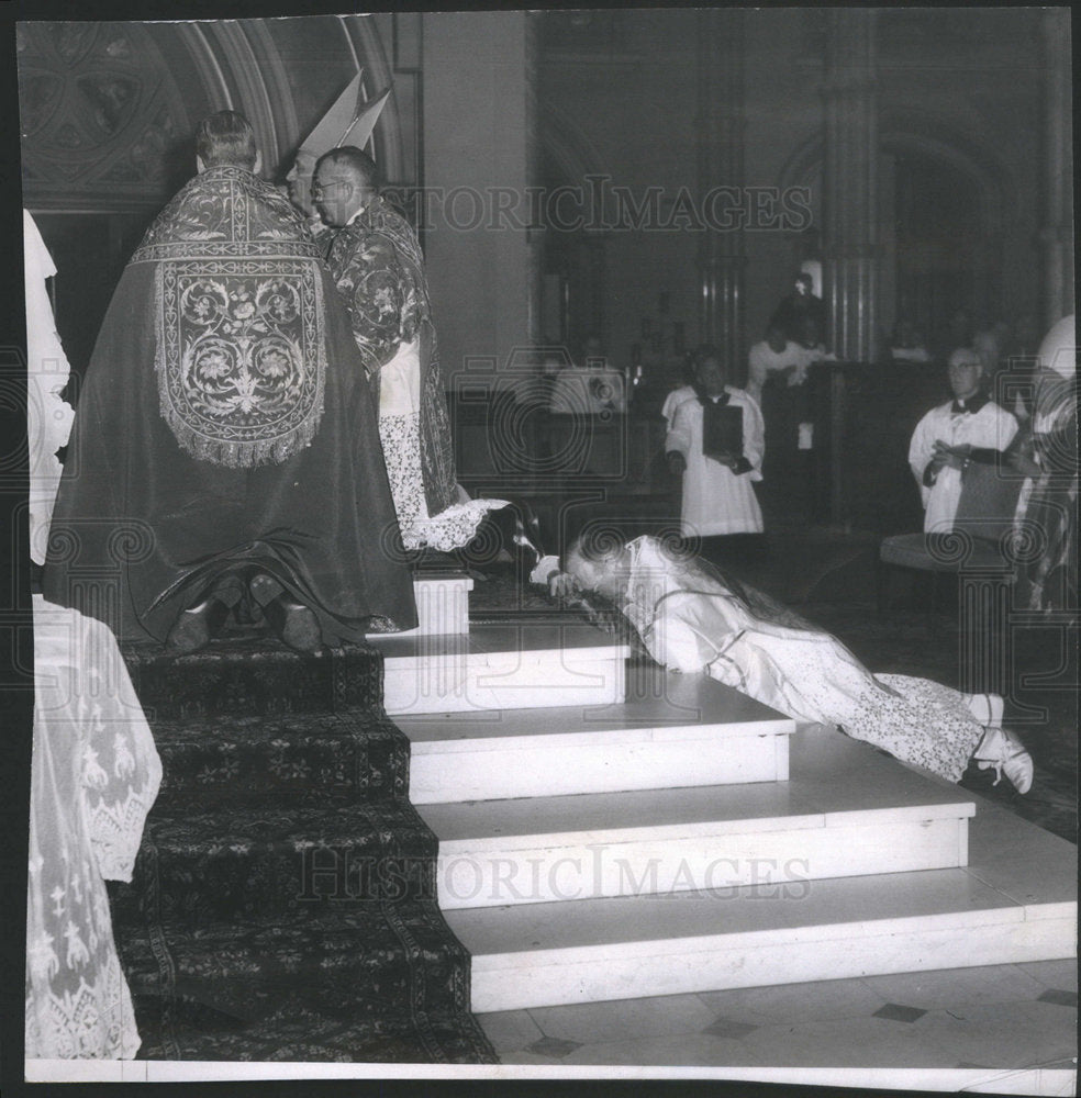 1960 Primeau Lies At Foot Of Altar During Ceremony At Holy Cathedral - Historic Images