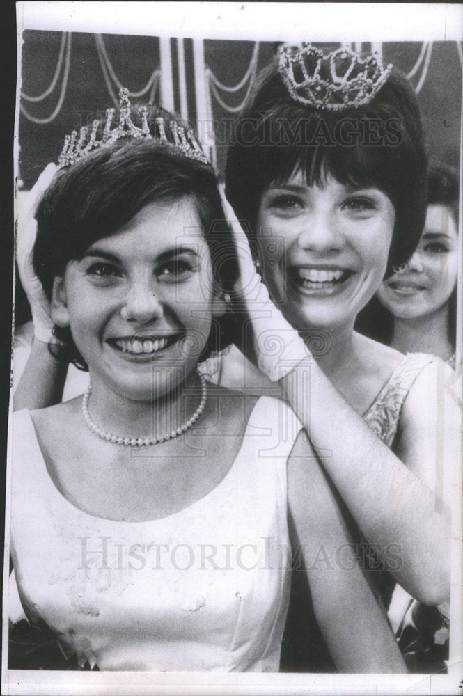 1964 Press Photo Carolyn L. Mignini Miss Teenage America Beauty Queen - Historic Images