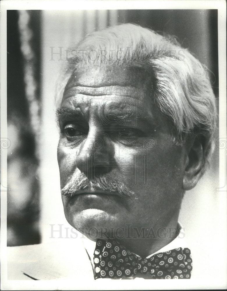 1976 LAURENCE OLIVIER ENGLISH ACTOR DIRECTOR PRODUCER - Historic Images