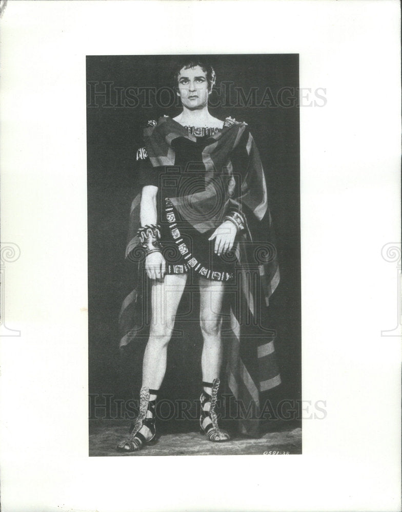 1976 Laurence Oliver Broadway title role Sophocles years - Historic Images