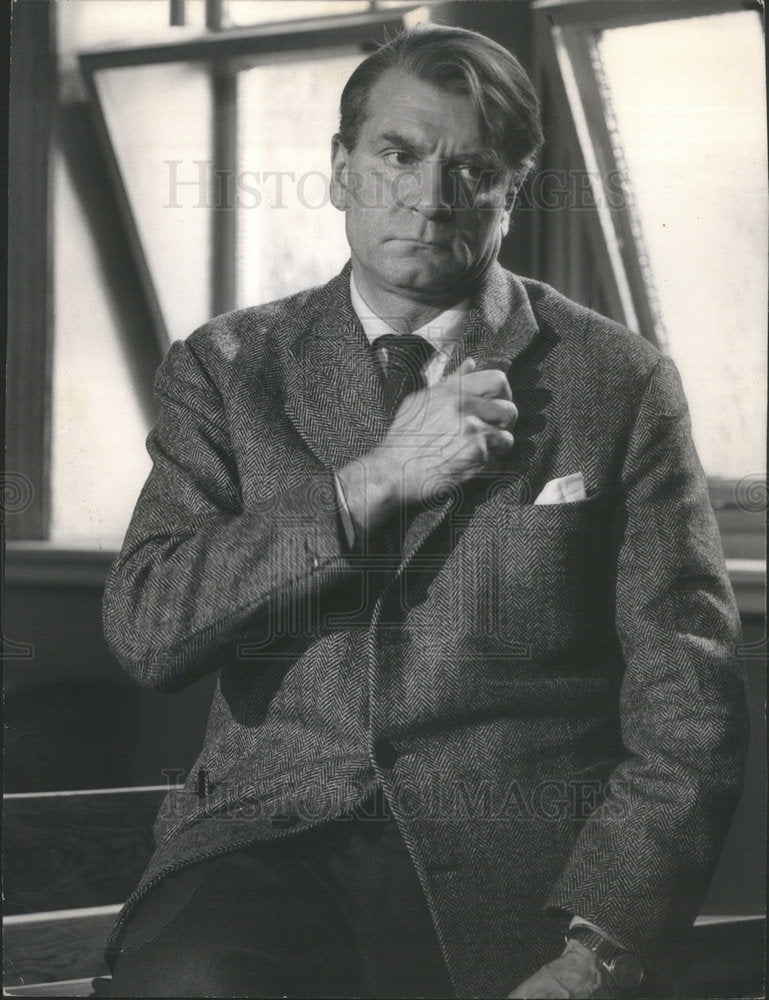1967 Laurence Olivier in Warner Brothers &quot; TERM OF TRIAL - Historic Images