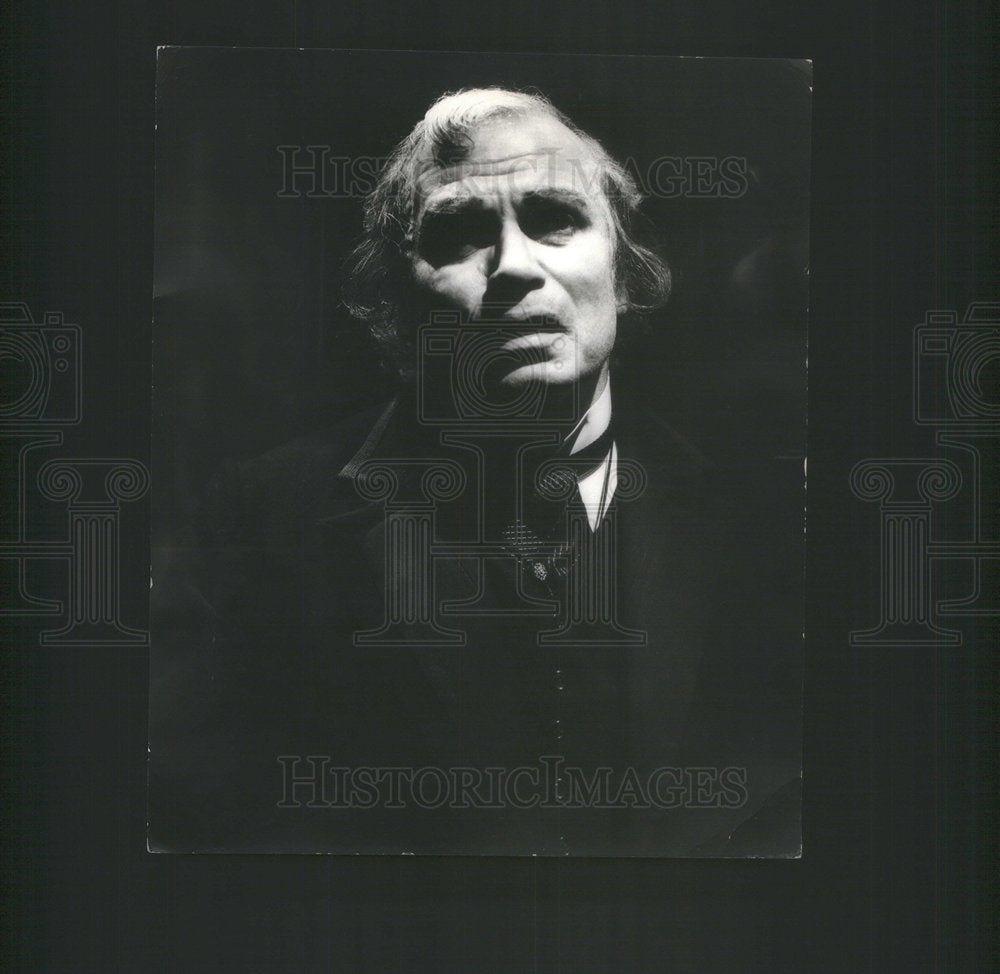 1970 Press Photo Laurence Olivier English Actor, Director, &amp; Producer - Historic Images