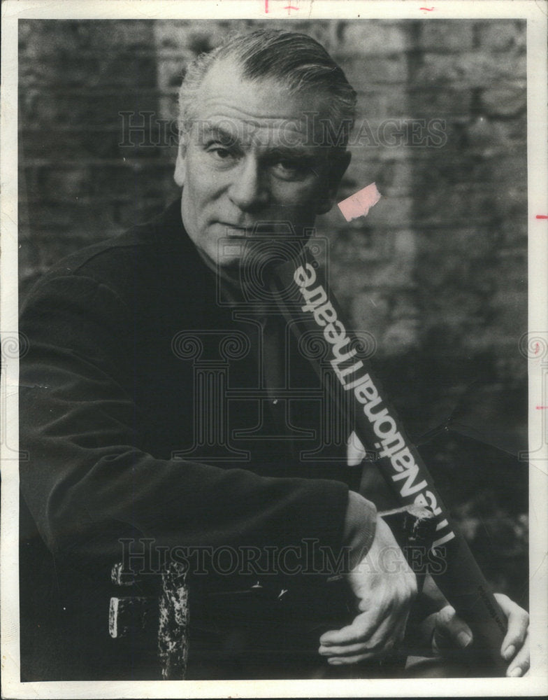 1967 Press Photo Laurence Olivier English Actor, Director, &amp; Producer - Historic Images