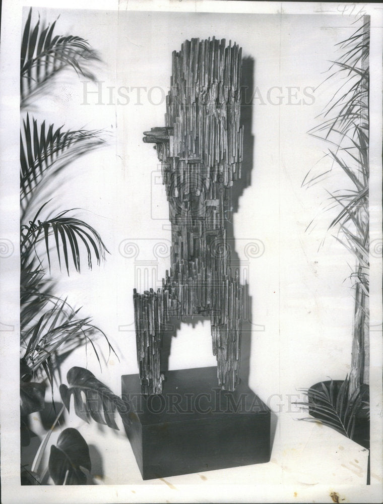 1961 Press Photo Standing Figure Sculpture David Packard - Historic Images