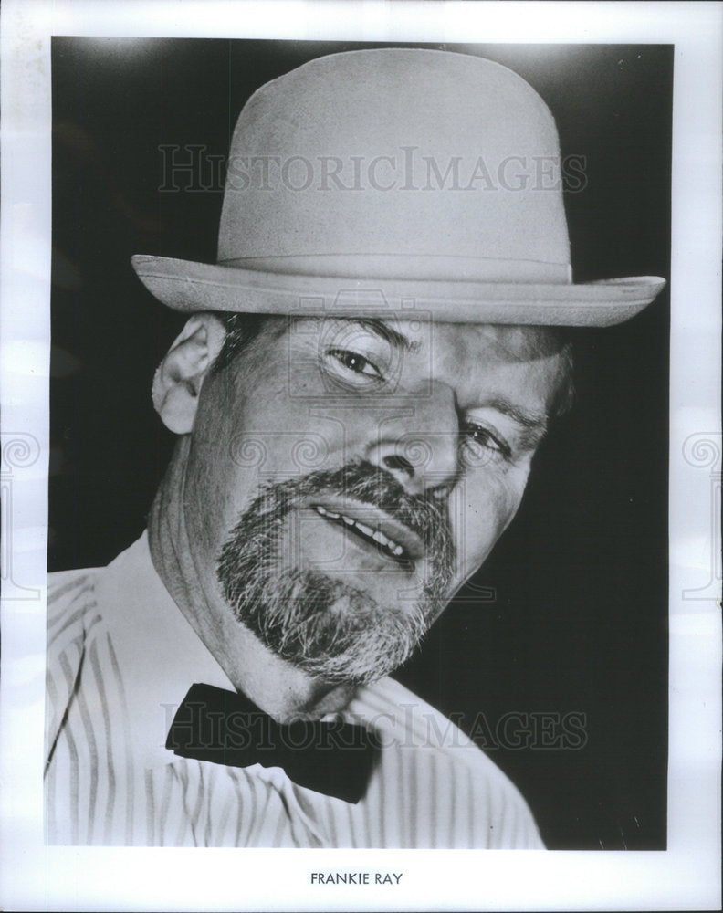 1968 Press Photo Rinky Tink Frankie Ray Tuesday Saturday Nights Fire House - Historic Images