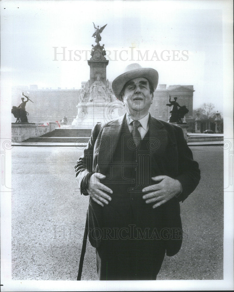 1977 Press Photo Robert Morley British Actor - Historic Images