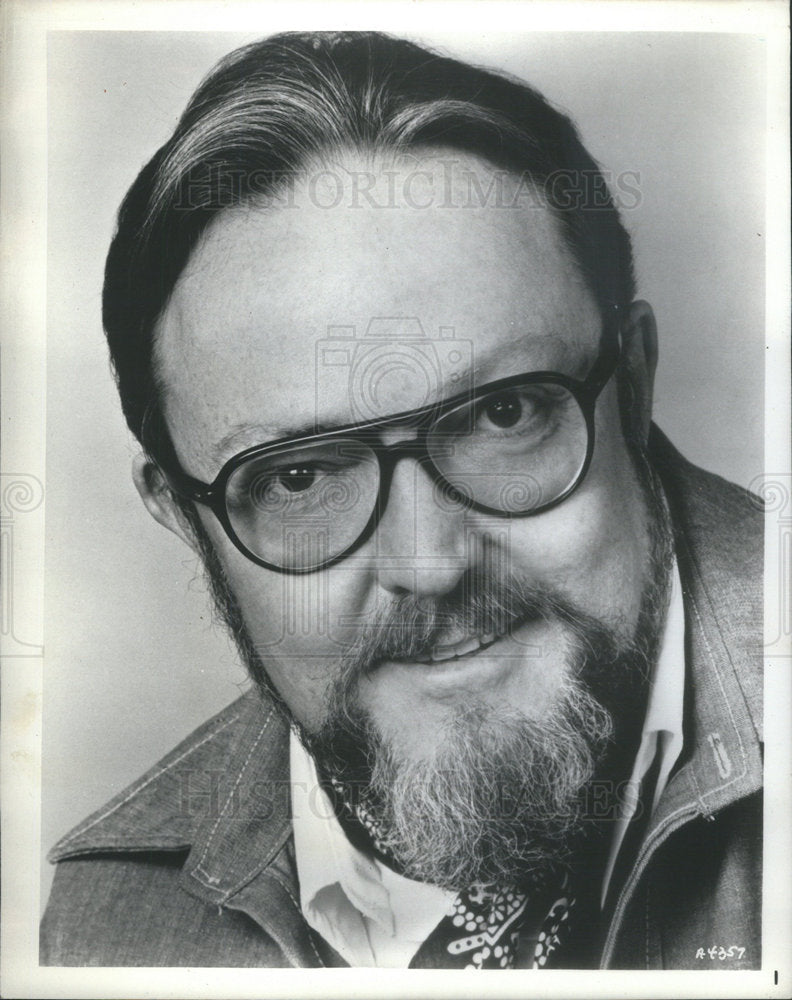 1977 Press Photo Cornell Mac Neil, Baritone - Historic Images