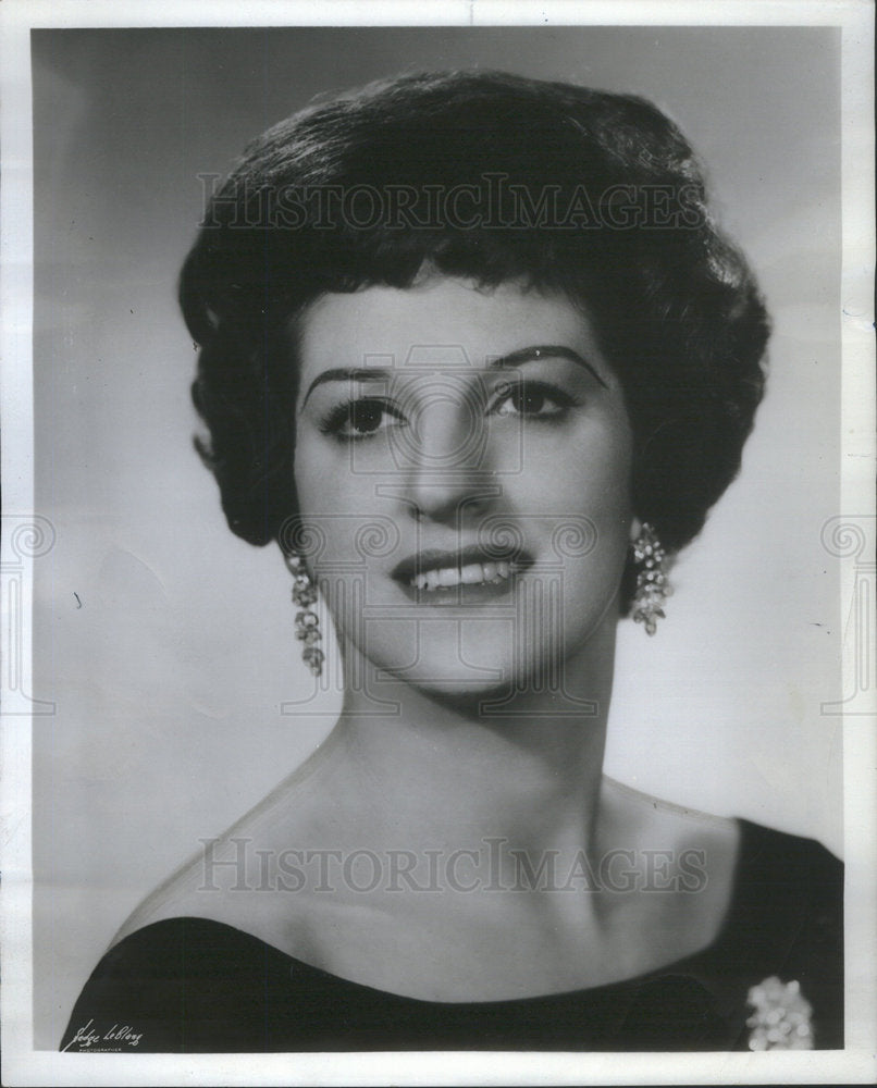 1964 Press Photo Elizabeth Mannion, American mezzo-soprano - RSC91967 - Historic Images