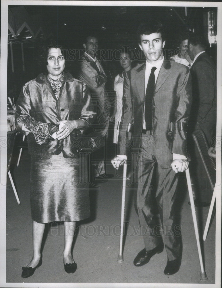 1960 Anna Magnani Italian Actress Polio Stricken Son Luca Rome - Historic Images