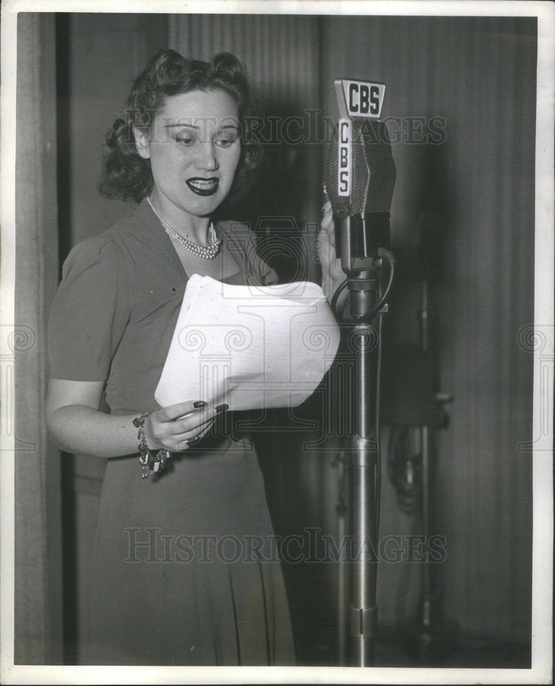 Press Photo Dorothy Lowell Radio Actress - Historic Images