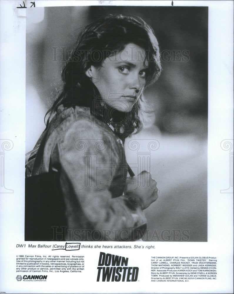 1986 Press Photo Carey Lowell in &quot;Down Twisted&quot; - Historic Images