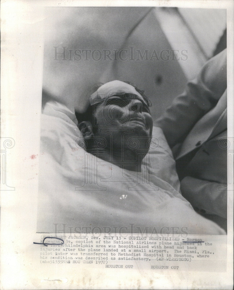 1972 Press Photo Norman Reagan Co-pilot Airplane Hijacking National Airlines - Historic Images