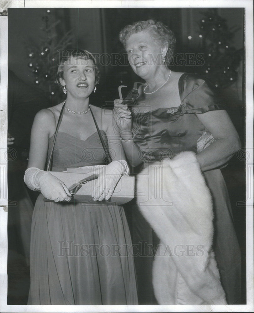 1957 Press Photo Mrs. Donald Palmer Mrs. James L. Palmer - Historic Images