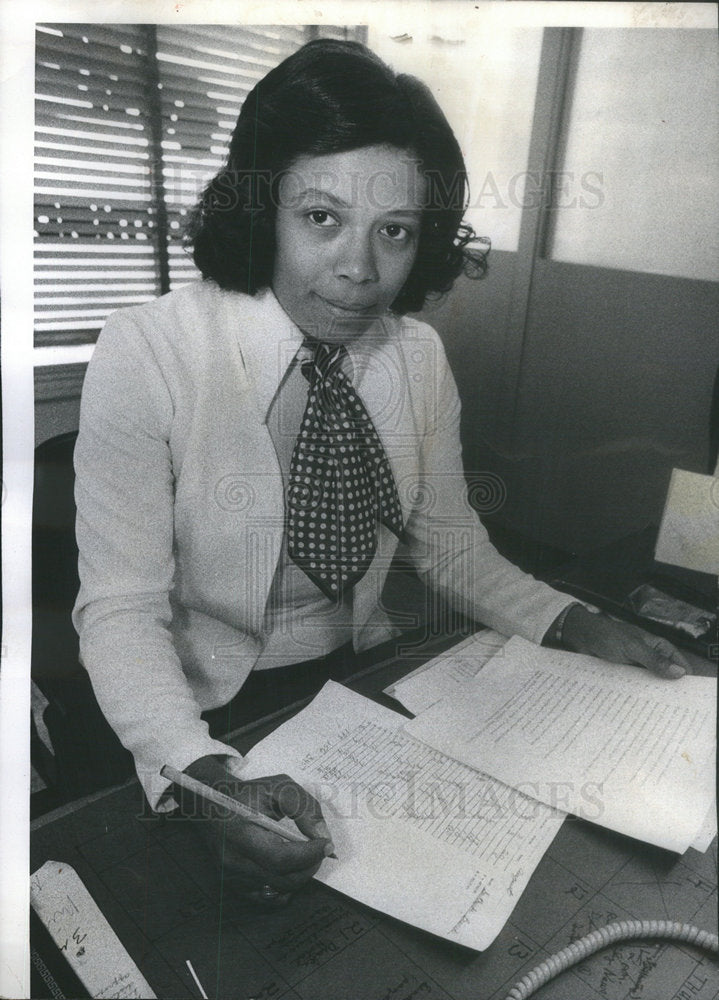 1974 Brenda S. perry a republican candidate for state rep. - Historic Images
