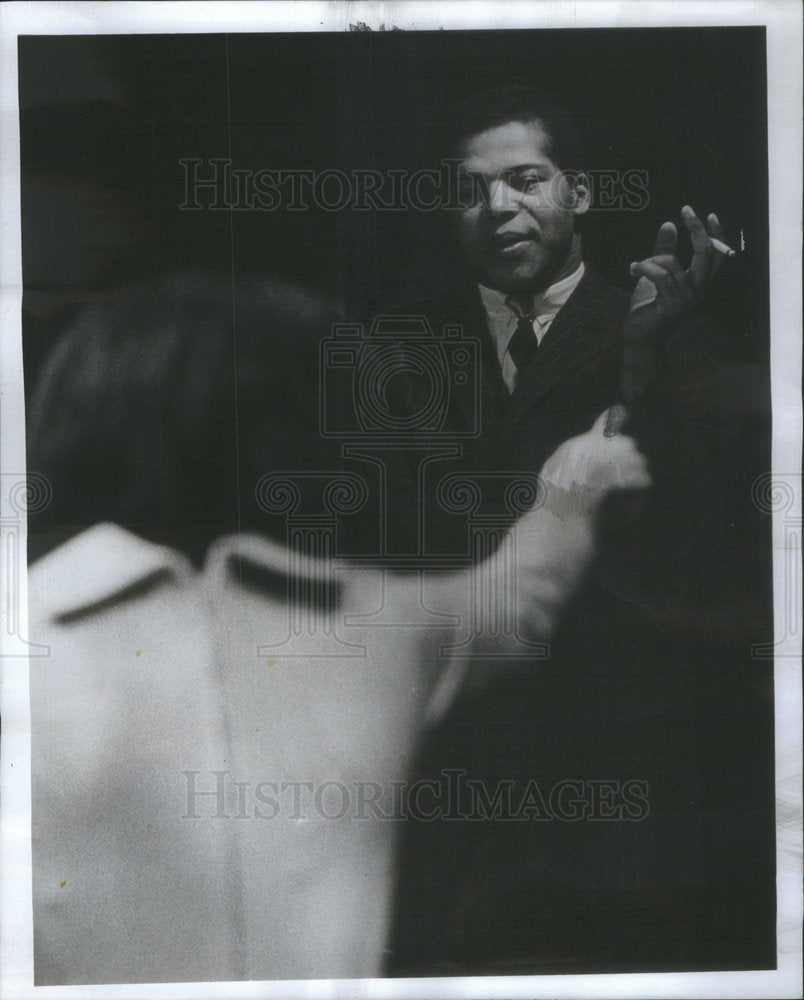 1966 Press Photo Felton Perry Don't Darken My Door - Historic Images