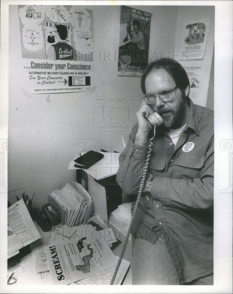 1991 Press Photo Ray Parrish Draft Consular - RSC93553 - Historic Images