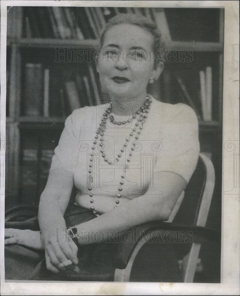 1955 Press Photo Virginia Pasley Chicago Tribune Reporter - Historic Images