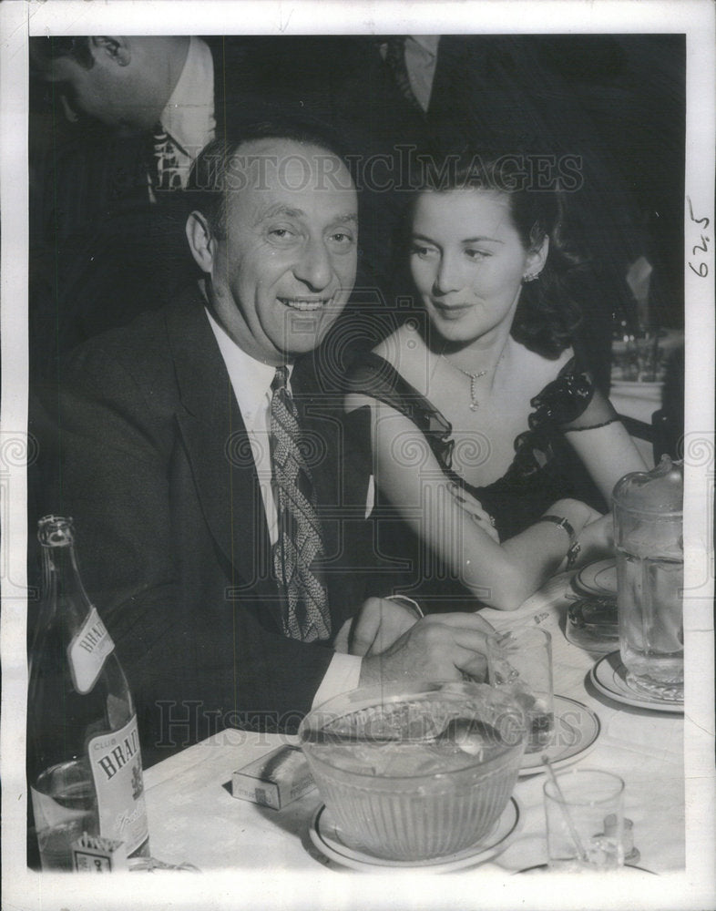 1944 Press Photo Producer Joe Pasternak and wife - Historic Images