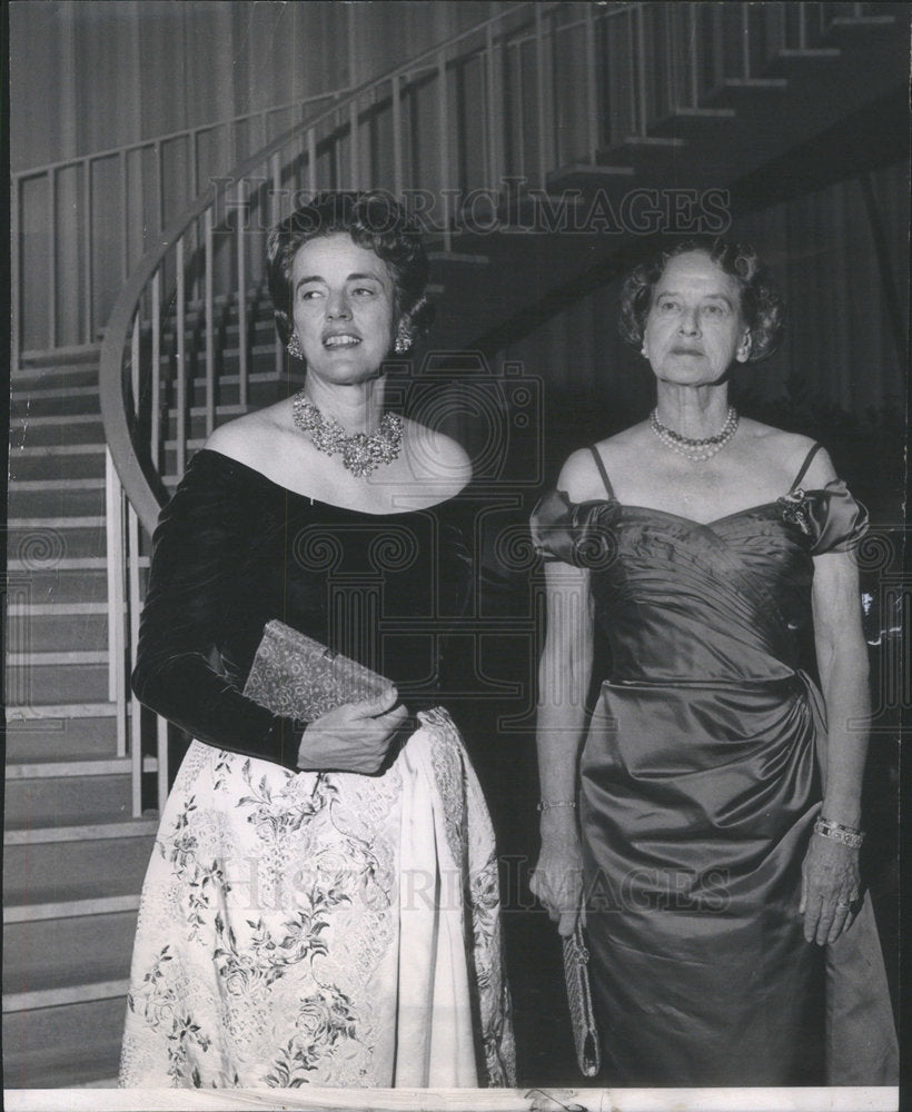 1962 Mrs. Suzette Morton Zuccher &amp; her Mother Mrs. Sterling Morton - Historic Images