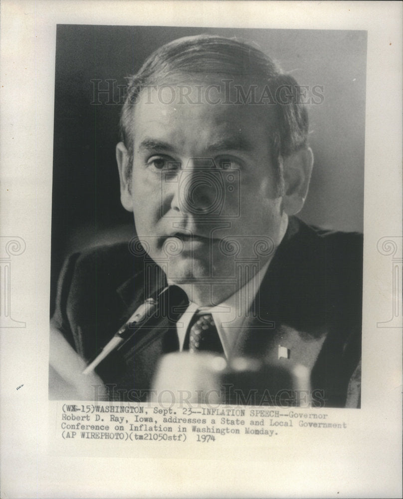 1974 Press Photo Governor Robert D. ray iowa - Historic Images