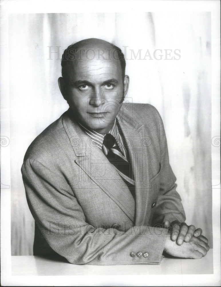 1971 Gavin MacLeod Portrays News Writer The Mary Tyler Moore Show - Historic Images