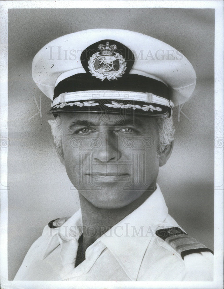 1977 Press Photo American Actor Gavin MacLeod Star of Love Boat, Mary Tyle Moore - Historic Images