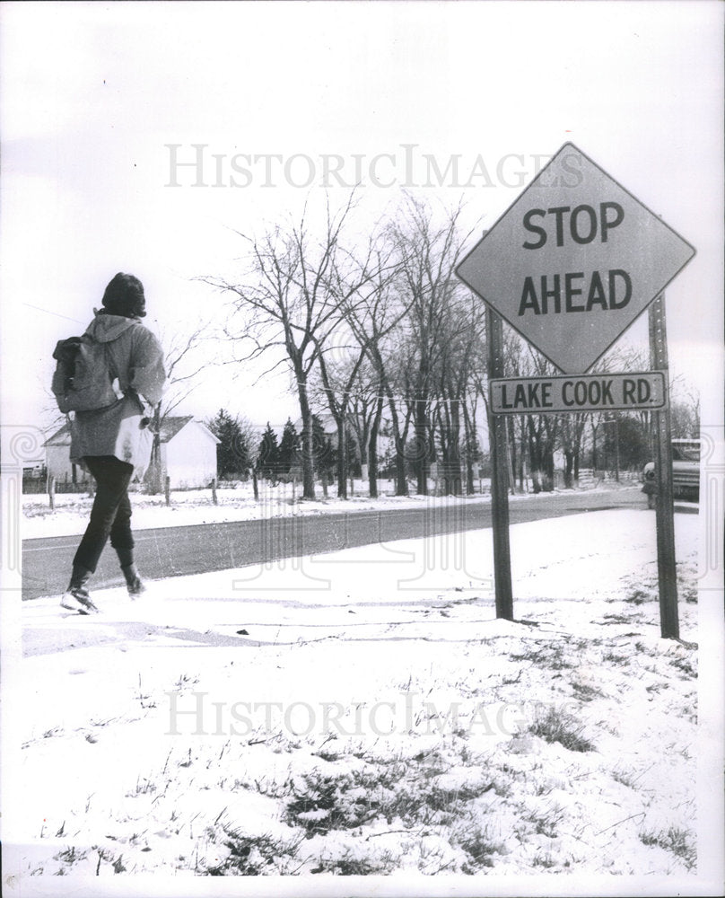 1963 Reporter Negotiates the Snow-Covered Road Shoulder Lake-Cook Rd - Historic Images