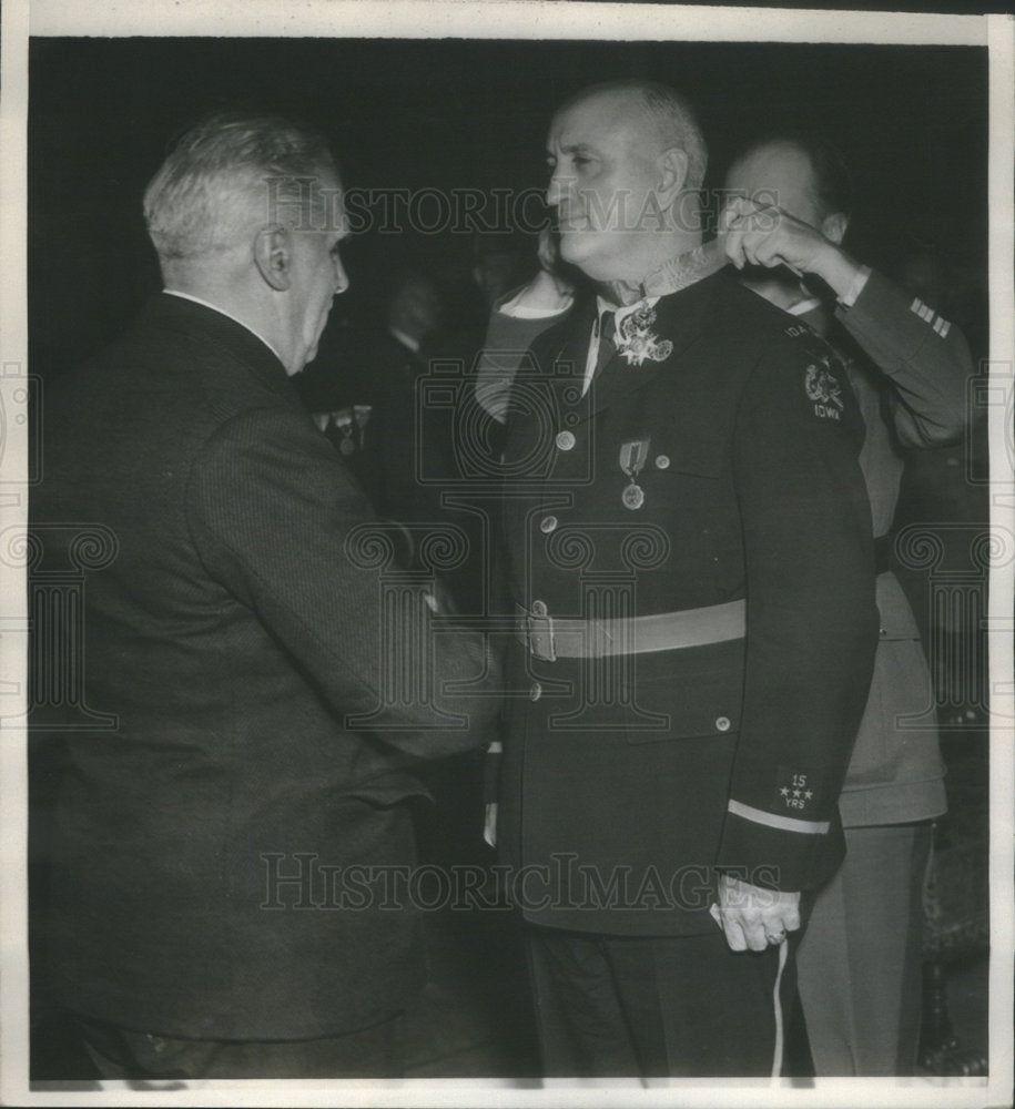 1936 Press Photo American Legion's Commander Ray Murphy honored by France - Historic Images