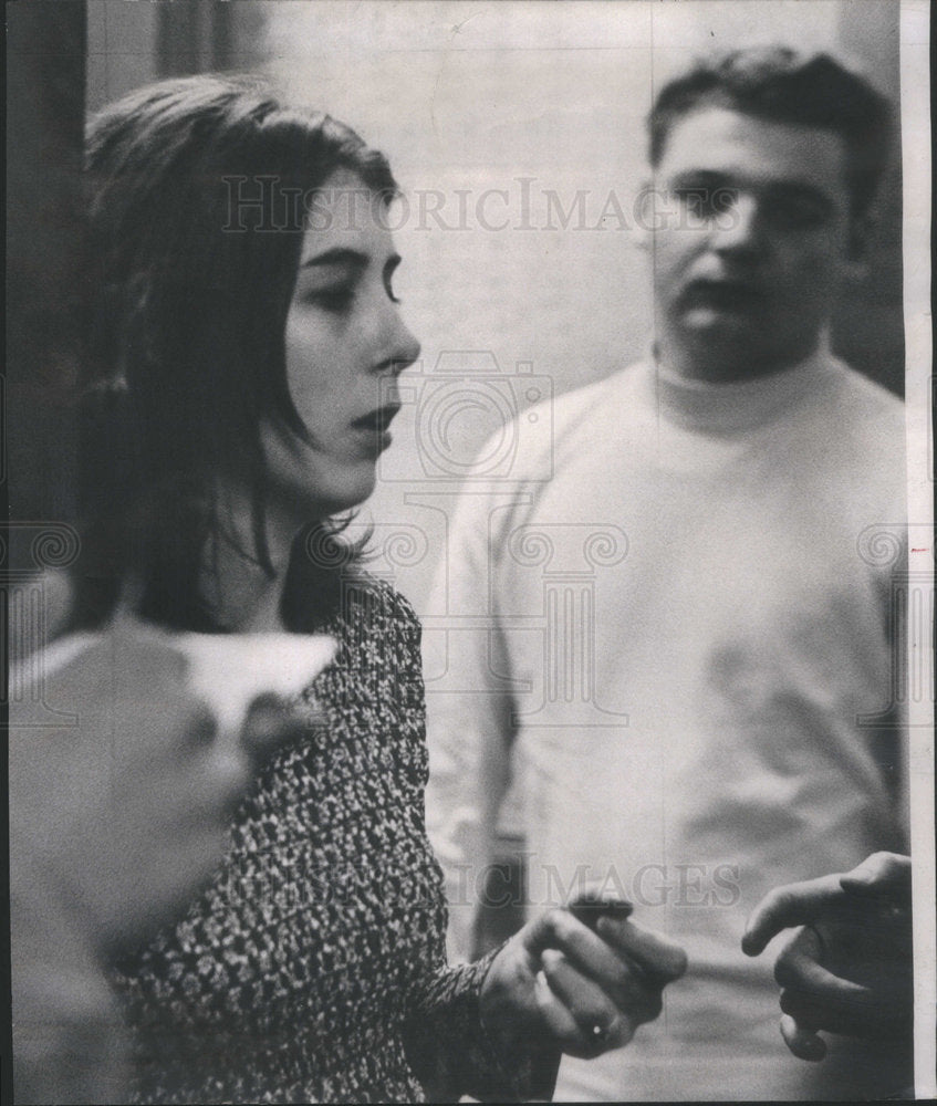 1970 Susan Murawski Kidnapping Hostage - Historic Images