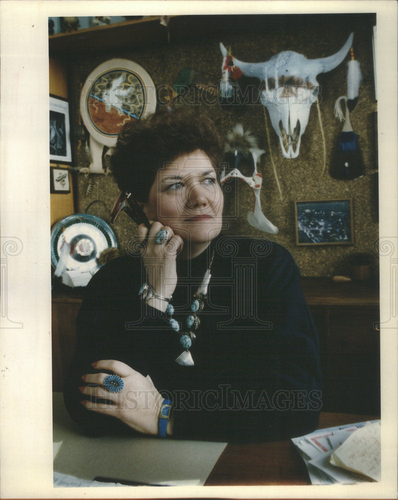 1993 Press Photo Gloria Morningstar an Native American business woman who is al - Historic Images