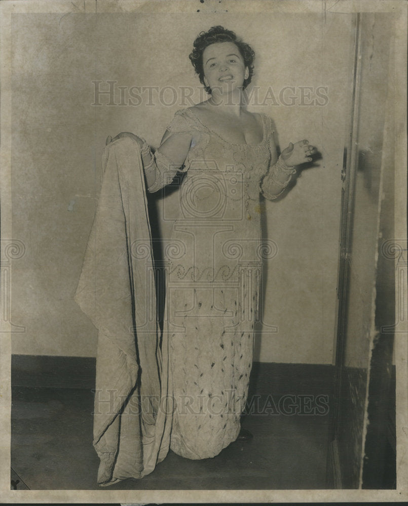 1950 Dragica Martinis Opera Star Tosca Performance Costume - Historic Images